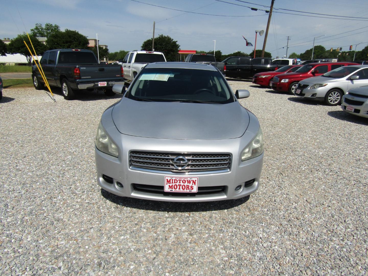 2011 Silver /Gray Nissan Maxima S (1N4AA5AP8BC) with an 3.5L V6 DOHC 24V engine, Automatic transmission, located at 15016 S Hwy 231, Midland City, AL, 36350, (334) 983-3001, 31.306210, -85.495277 - Photo#1